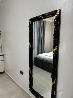 1 bed-uganda-2people-wifi-closetocity-parking - 6