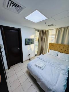 Charming Room Bath inside & Balcony - Dubai - 7
