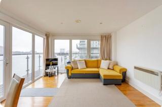 Amazing River view 2 bedroom apartment, sleeps 6 , balcony and parking - Londra - 1