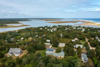 5 Min Walk to Swimmable Mill Pond Dog Friendly - Orleans - 0