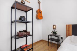 Big 75m2 next to Opera building in direct centrum, Air-conditioned, balcony, 24h self checking - Banská Bystrica - 8
