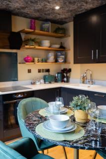 Dreamer - 1 Bedroom Luxury Apartment by Mint Stays - Bristol - 6