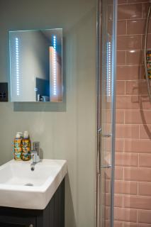 Steppe - 1 Bedroom Luxury Apartment by Mint Stays - Bristol - 3
