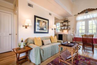 Belize Carriage House - 5