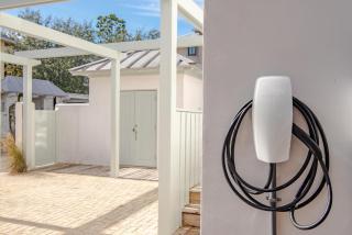 McKenzie Cottage - 1