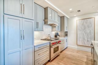 The Georgetown 403 - 2