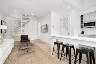 Bella Carriage House - Rosemary Beach - 8