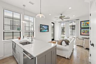 Oasis Cottage & Carriage House - Rosemary Beach - 1