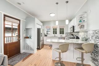 Butterfly Carriage House - 5