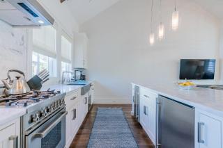 Kidd Carriage House - 1