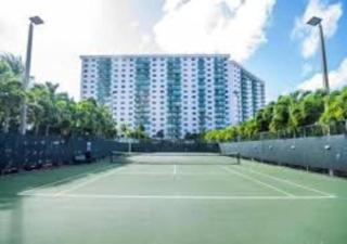 Zen Vacation Rentals Modern Penthouse Across Ocean - Miami Beach - 5