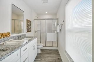 Cape House with Pool, Fire pit and Private Backyard! 4 King Beds! - Cape Coral - 9