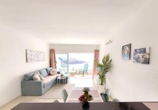 ROSA DE MAR 1 - parking, pool, beachfront, tv channels - 8