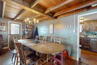 Lakefront Living - 4