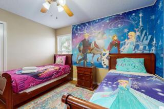 New 7 Bed Family Home with Themed Rooms and Game Room - 6