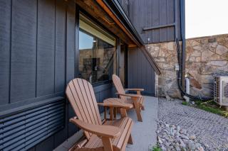 Cove Creek Lodge 105 Poolside Executive King Suite - 4