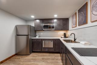 Cove Creek Lodge 106 Lakeside Executive King Suite - Oakland - 9