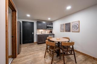Cove Creek Lodge 107 Lakeside Executive King Suite - Oakland - 4