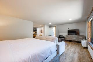 Cove Creek Lodge 109 Lakeside Executive King Suite - Oakland - 7