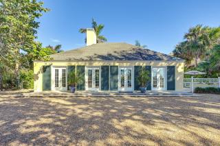 Walk to Beach Old Naples Escape with Private Pool! - Naples - 7