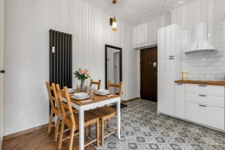 Chocimska Studio - Top Location, Tram&Shops nearby - by Rentujemy - 7