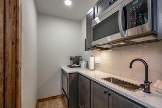 Cove Creek Lodge 217 Lakeside Double Queen Fireplace Room - 4