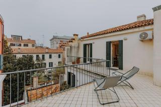 Elegant nice Home with Private Terrace in Venice - Frari church - Venice - 4