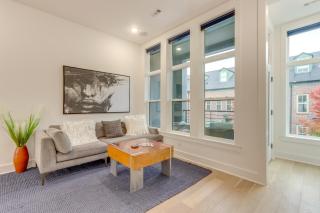 Near Downtown Luxury Townhome in Bentonville! - 6