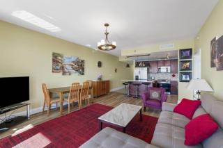 Laketown Wharf 1527 by Emerald Coast Retreats - Panama City Beach - 4