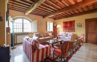 Nice Home In Camaiore With Wifi - 3