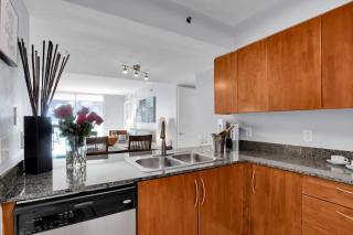 Brickell Bay Exclusive 2BR Condo Getaway with Sofa Bed - 6