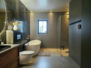 Egen del av modern villa i Kåge - 8