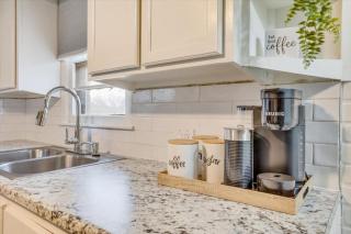 Andover Bungalow - Sleeps 6 - 8