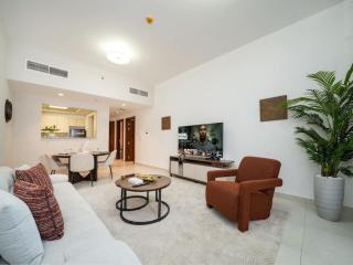 Chic 1 Bed Getaway in Al Jaddaf Easy City Access - 6