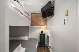 Stroll to Slopes, Village Area, Ski in-out MtLodge 345 - 3