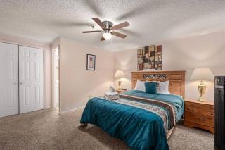 Stroll to Slopes, Village Area, Ski in-out MtLodge 329 - 1