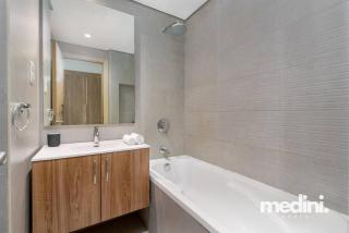 Large studio in JVC - Dubai - Dubai - 9