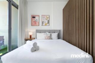 Large studio in JVC - Dubai - Dubai - 5