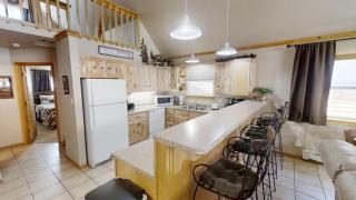 McCues Mountain Retreat - WiFi - Satellite - Washer - Dryer - Near The River - Fireplace - Grill - Red River - 2