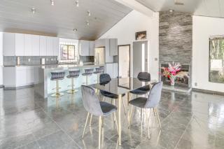 Pool, Spa and Ocean Views - Modern Home in Malibu! - Malibu - 8