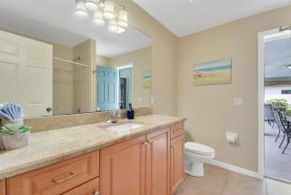 Sunshine Home Retreat Heated Pool on Canal - 4
