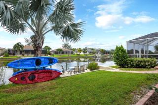 Sunshine Home Retreat Heated Pool on Canal - Cape Coral - 2