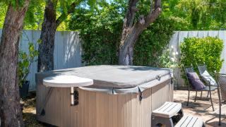Cozy home hot tub, cold plunge, pool close to Napa - San Rafael - 8