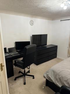 RiverView Pad - Thamesmead - 8