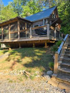 Couples Getaway Cabin with a Loft - Firepit - Creek - 1