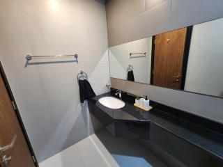 Stunning Sea View 3BR Duplex in Reef Island - 2