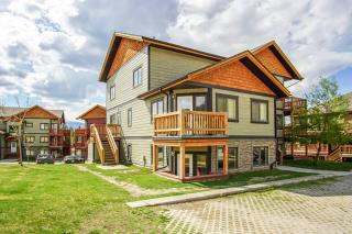 Stylish and comfy 2BR condo near Hot Springs - 3