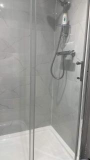 cozy corner lodge - Ealing - 9