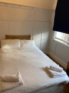 London Rental - Carshalton - 1