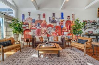 Classic Louisville Home with Contemporary Upgrades - Louisville - 0